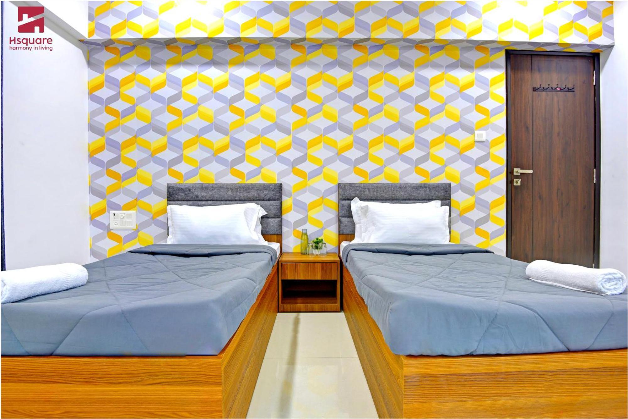 מומביי Hsquare Luxury Apartments Goregaon מראה חיצוני תמונה
